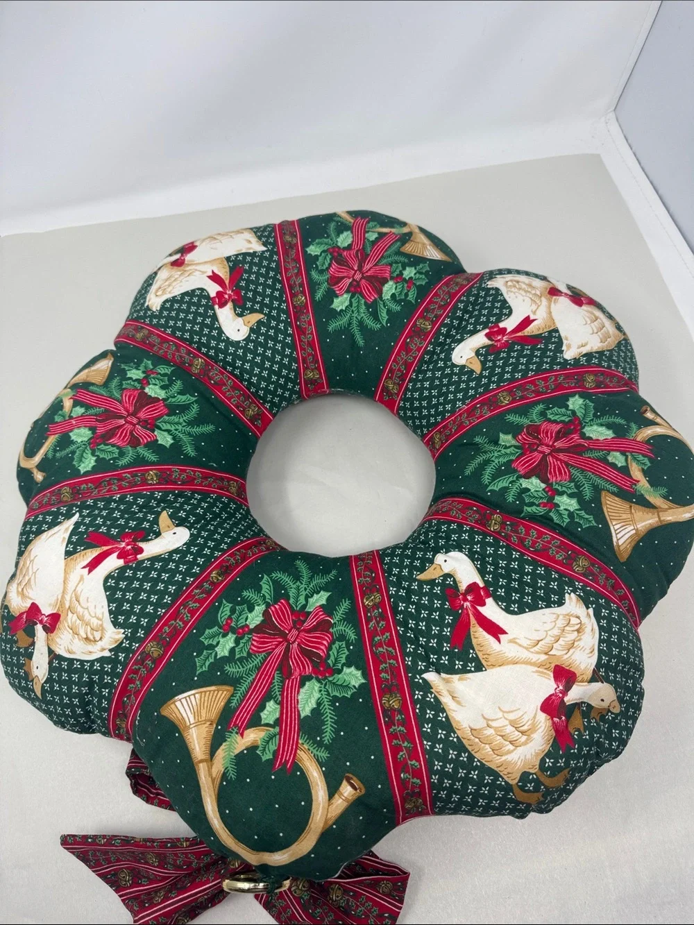 HANDMADE GOOSE CHRISTMAS WREATH FABRIC HOLIDAY NEEDS REPAIR VINTAGE COTTAGECORE